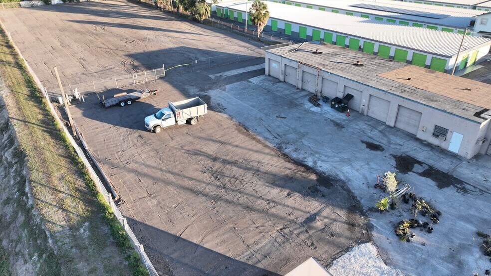 More Photos Of 1625 Starkey Rd, Largo Warehouse For Lease