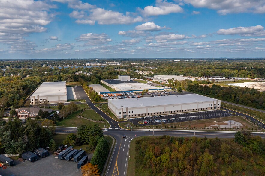 More Photos Of 780 Coopertown Rd, Delanco Unknown For Lease