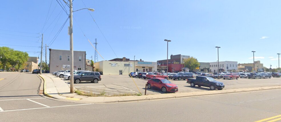 More Photos Of 51 N Brown St, Rhinelander Storefront For Lease