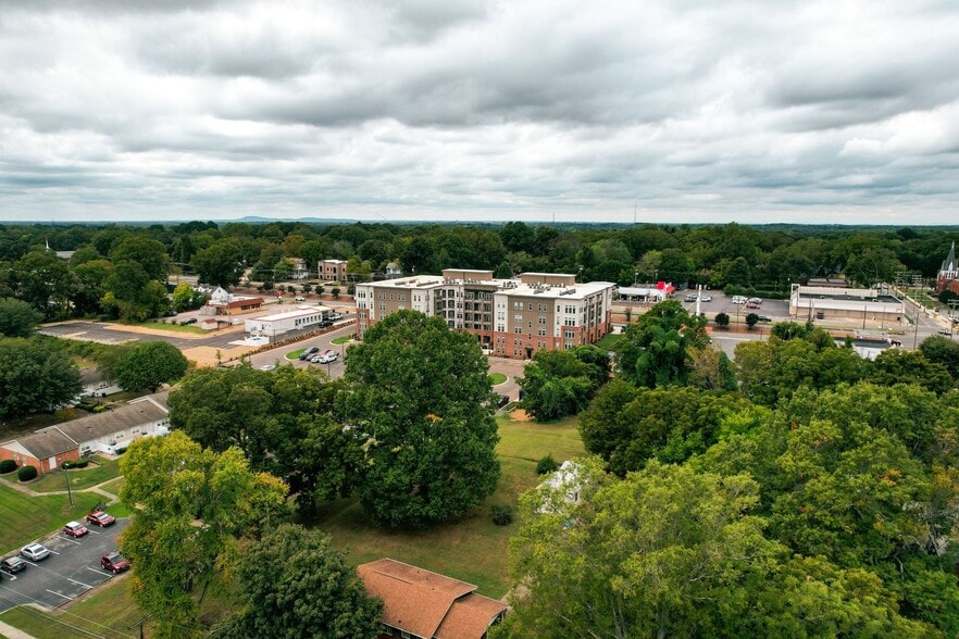 More Photos Of 222 S Main St, Mooresville Apartments For Lease
