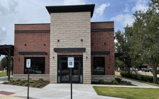 Primary Photo Of 5414 Highway 6, Missouri City Restaurant For Lease