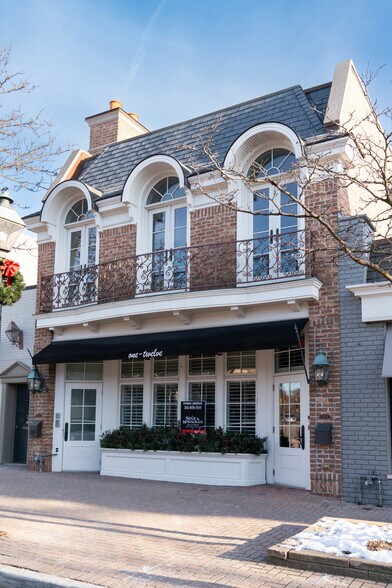 More Photos Of 112 Kercheval Ave, Grosse Pointe Farms Office Residential For Lease