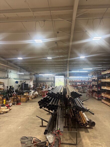 More Photos Of 6702 Central Avenue Pike, Knoxville Industrial For Lease