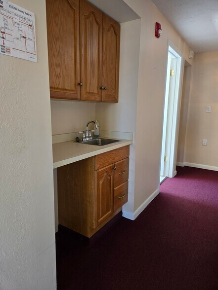 More Photos Of 8726 Old County Road 54, New Port Richey Medical For Sale