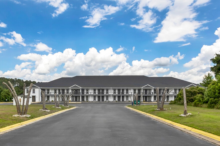 More Photos Of 8929 Old Number Six Hwy, Santee Hotel For Sale