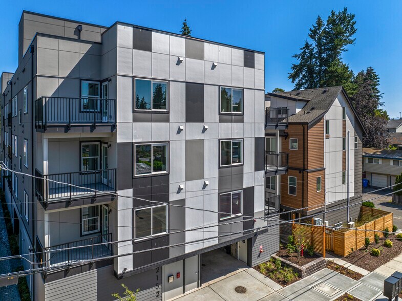 More Photos Of 2152 N 185th St, Shoreline Apartments For Sale