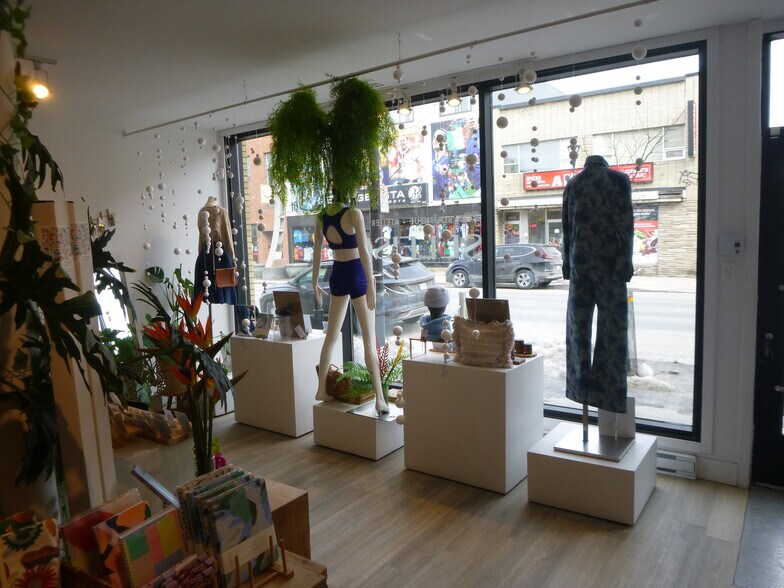 More Photos Of 6784-6786 Boul Saint-Laurent, Montréal Storefront Retail Residential For Sale