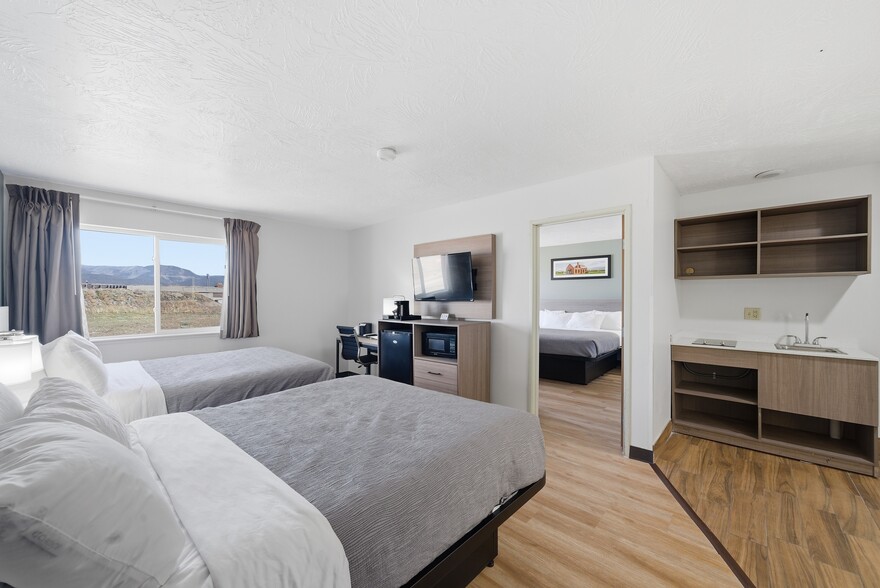 More Photos Of 626 W 1400 N, Beaver Hotel For Sale