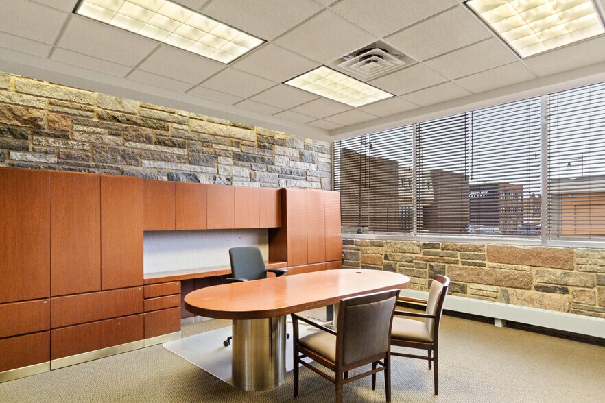 More Photos Of 17 1st Ave SW, Minot Bank For Sale