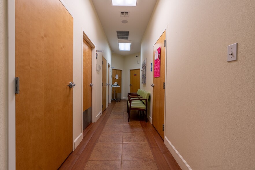 More Photos Of 1630 SE 18th St, Ocala Medical For Lease