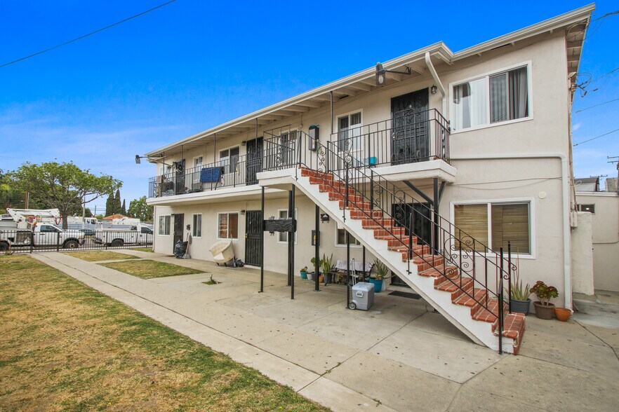 More Photos Of 11032 Atlantic Ave, Lynwood Apartments For Sale