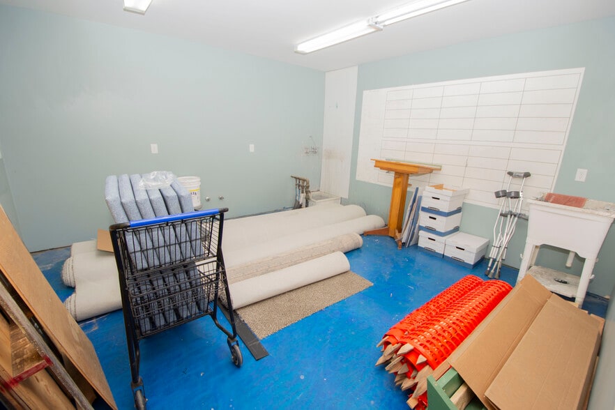 More Photos Of 56 Plato Dr, Bonners Ferry Self Storage For Sale