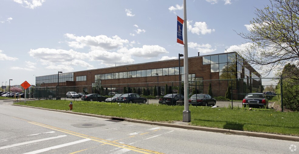 107 Charles Lindbergh Blvd, Garden City, NY 11530 Office For Lease