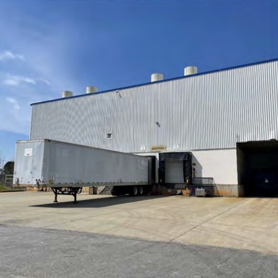 More Photos Of 1101 Jeter Ave, Opelika Manufacturing For Sale