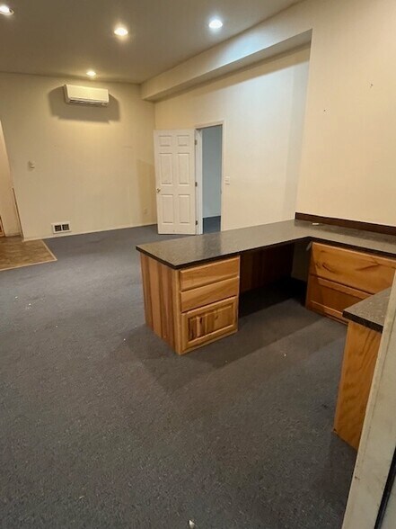 More Photos Of 9709 124th St E, Puyallup Specialty For Lease