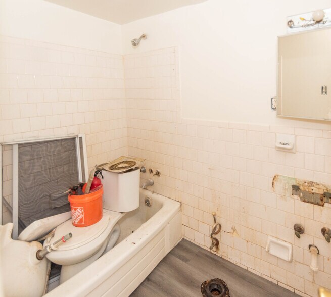 More Photos Of 2924 W Cold Spring Ln, Baltimore Apartments For Sale