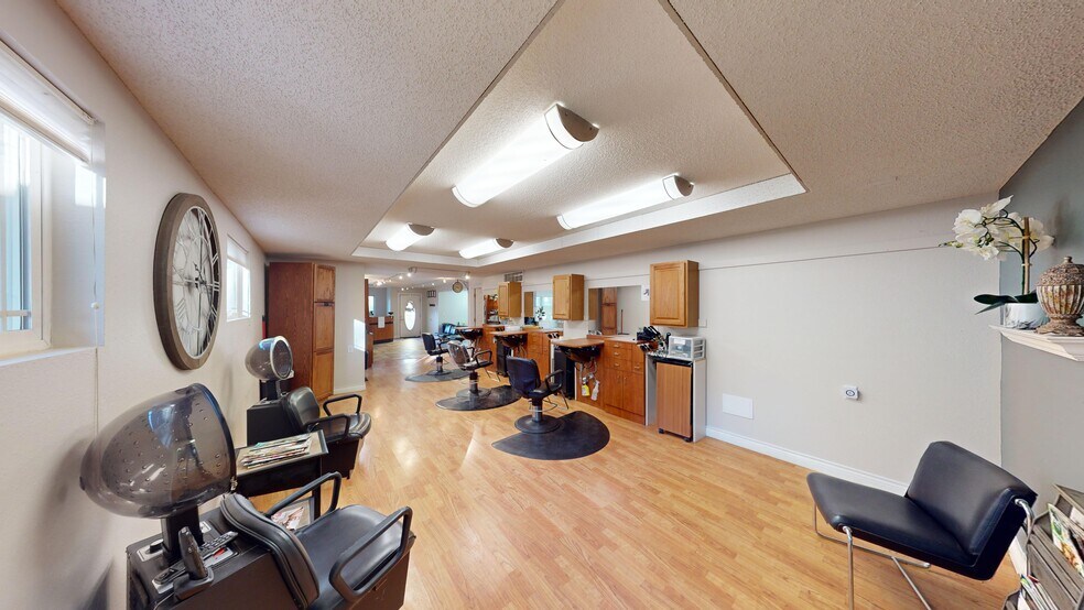 More Photos Of 191 Wyoming St, Lander Office For Sale