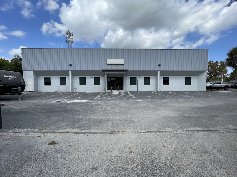 Primary Photo Of 3413 SW 14th St, Deerfield Beach Warehouse For Lease