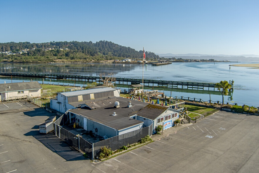 More Photos Of 1901 Buhne, Eureka Restaurant For Sale