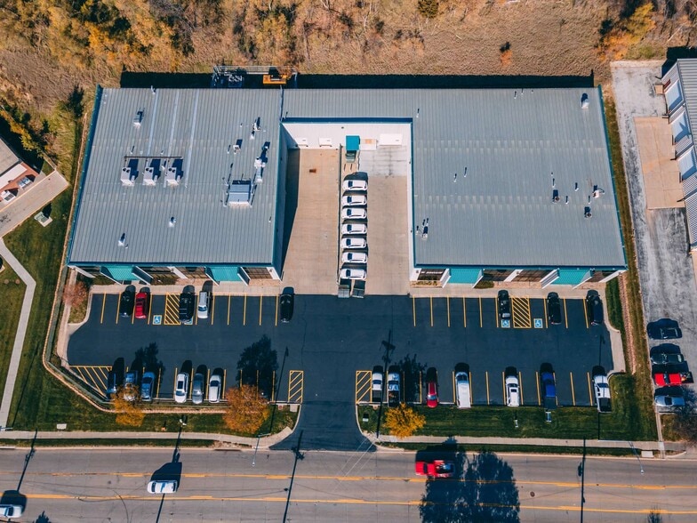 More Photos Of 5810-5852 F St, Omaha Warehouse For Lease