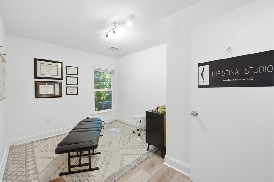 More Photos Of 5520-5532 Hempstead Way, Springfield Office For Sale