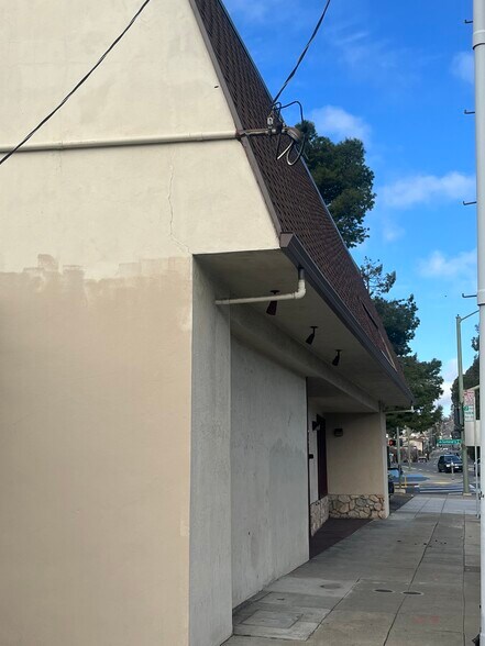 More Photos Of 5909 Camden St, Oakland Daycare Center For Sale