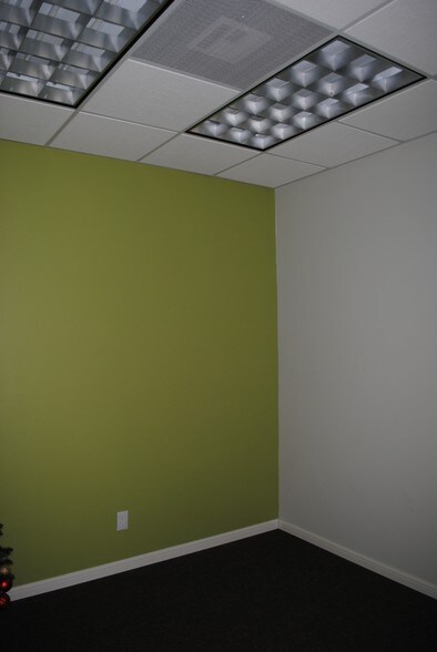 More Photos Of 108 Martin Ct, Trinity Office For Sale