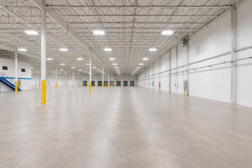 More Photos Of 110 W McCarter Rd, LaFayette Warehouse For Lease