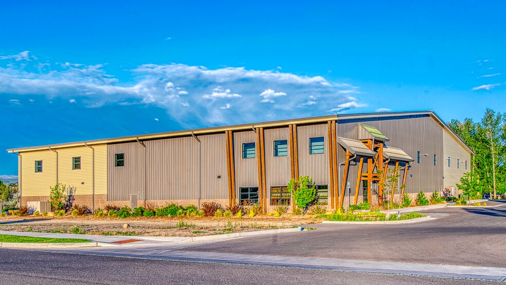 More Photos Of 1227 Mayfly Dr, Montrose Manufacturing For Sale