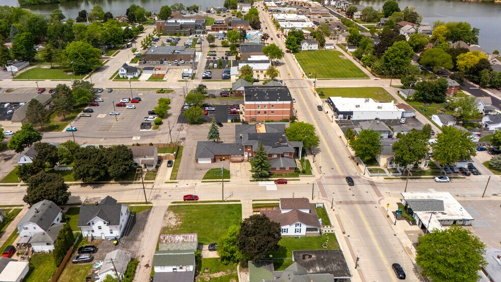 More Photos Of 209 N Main St, Belleville Medical For Sale
