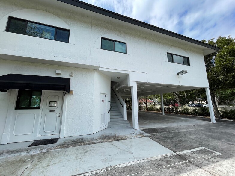 More Photos Of 2505 NW Boca Raton Blvd, Boca Raton Office For Sale