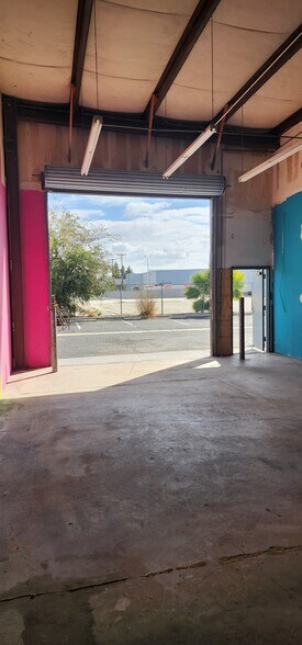 More Photos Of 4440 Grissom St, Bakersfield Industrial For Sale