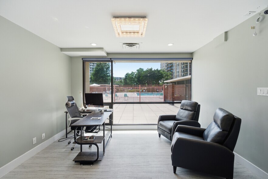 More Photos Of 6800 Fleetwood Rd, McLean Apartments For Sale