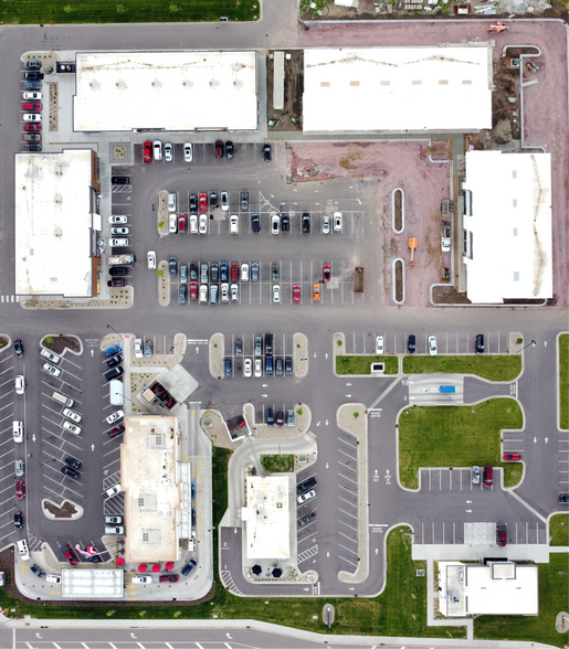 More Photos Of 4101 W 41st St, Sioux Falls Storefront For Lease