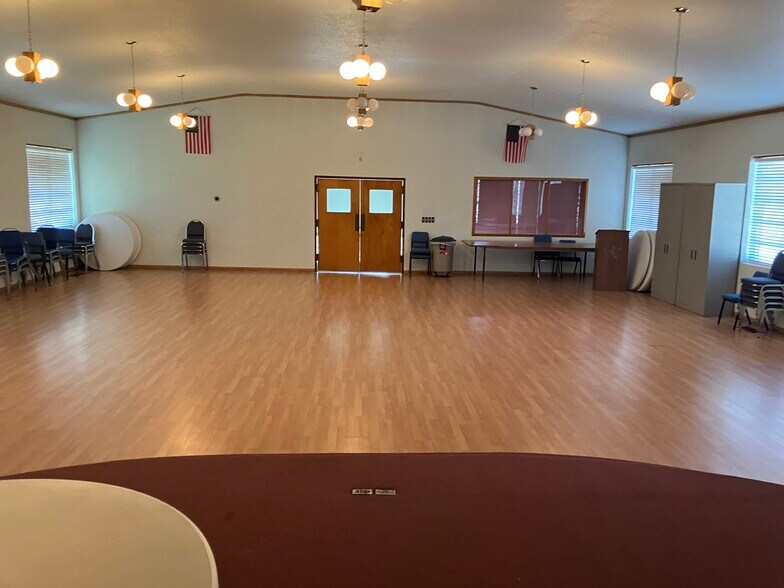 More Photos Of 1508 S 9th St, Ironton Lodge Meeting Hall For Sale
