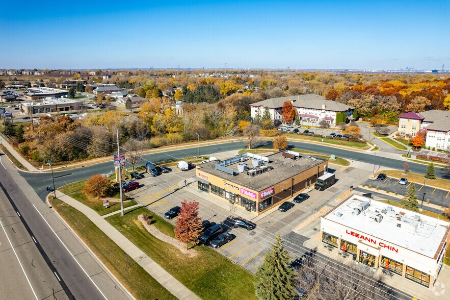 More Photos Of 2075 Cliff Rd, Eagan Freestanding For Lease