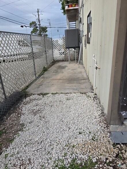 More Photos Of 30364 Quail Roost Trl, Big Pine Key Light Distribution For Lease