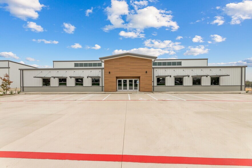 More Photos Of 10042 FM 1976, Universal City Unknown For Lease