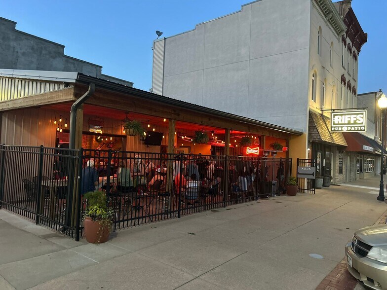 Primary Photo Of 114 E 5th St, Wahoo Bar For Sale