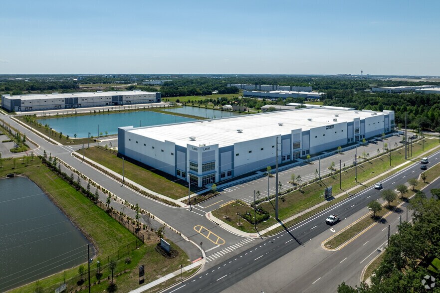 More Photos Of 5501 Lee Vista Blvd, Orlando Unknown For Lease