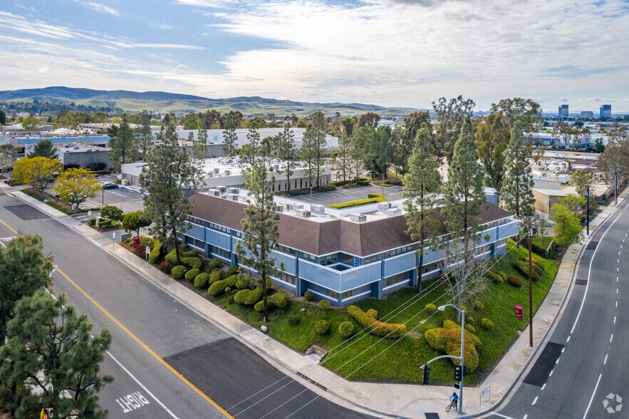 More Photos Of 22471 Aspan St, Lake Forest Office For Sale