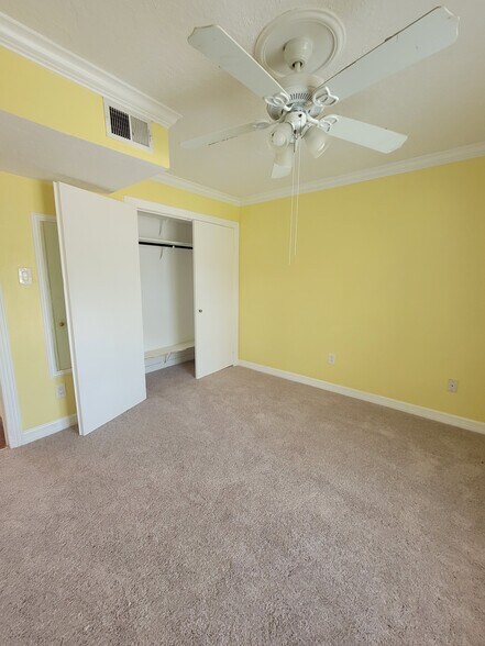 More Photos Of 2318 Crows Nest Dr, League City Specialty For Sale