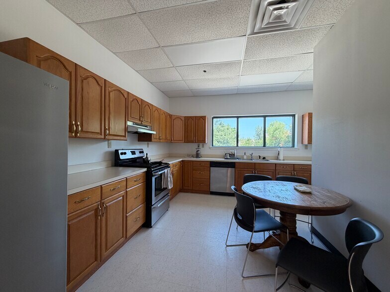 More Photos Of 1075 Chisolm Trl, Keller Industrial For Sale