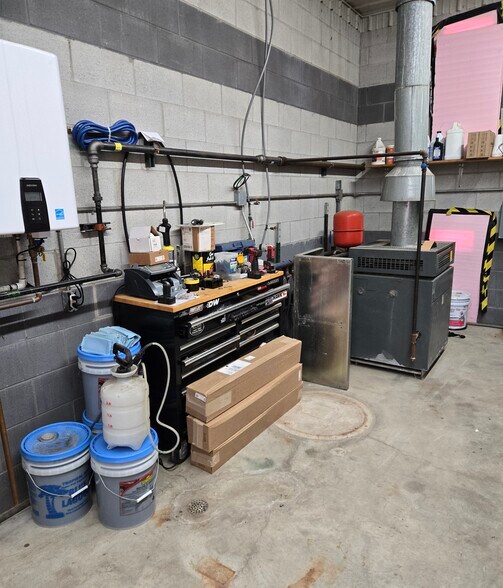 More Photos Of 11561 N Saginaw Rd, Clio Carwash For Sale