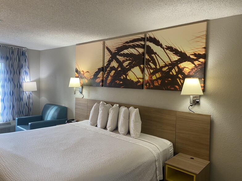 More Photos Of 2701 Highway 82 E, Greenville Hotel For Sale