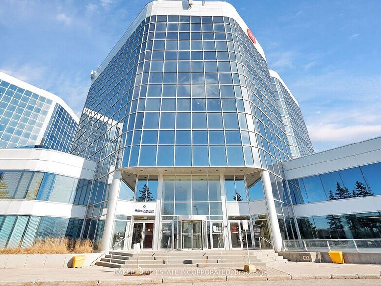 More Photos Of 105 Gordon Baker Rd, Toronto Office For Sale