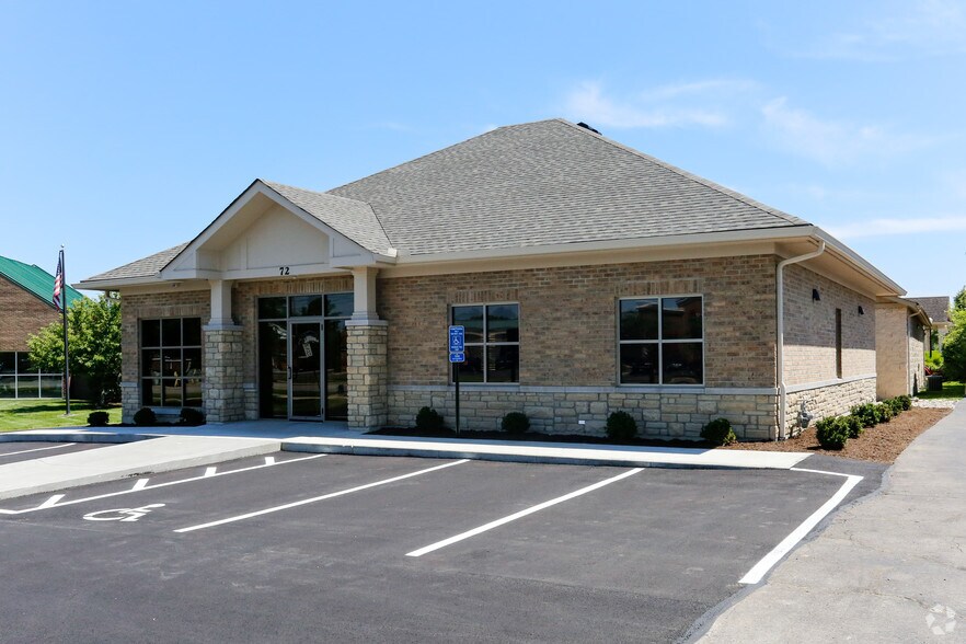 More Photos Of 72 E Spring Valley Pike, Dayton Medical For Lease