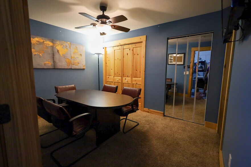 More Photos Of 2525 Nevada Ave N, Golden Valley Light Distribution For Sale