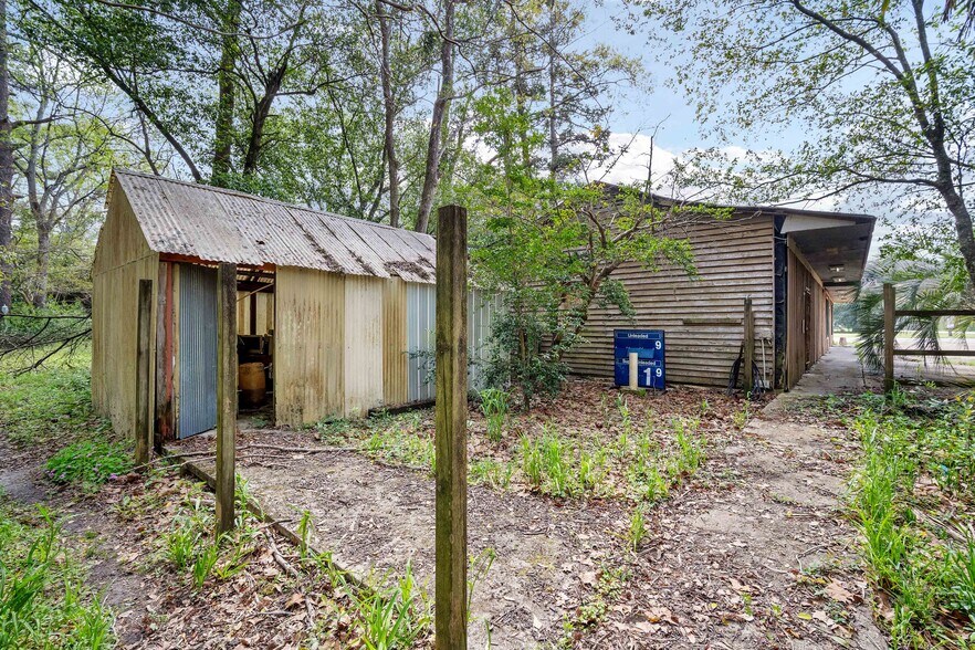 More Photos Of 11100 US-45, Chunchula Freestanding For Sale