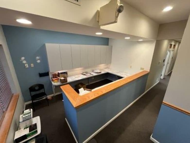 More Photos Of 1783 Meriden Waterbury Road UNIT 11, Plantsville Freestanding For Lease